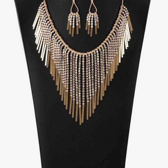 Zi collection gold necklace/earrings